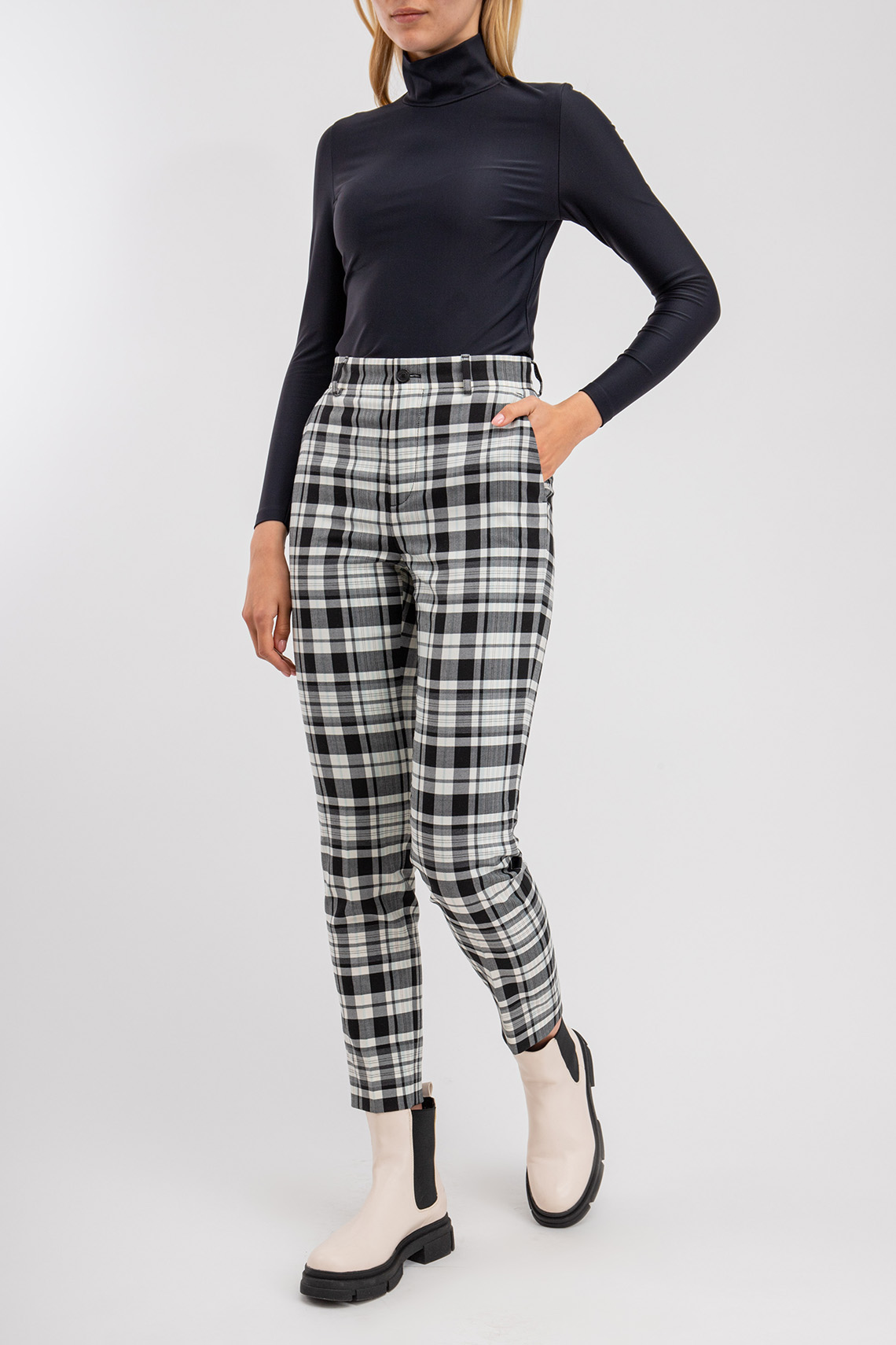 Укороченные брюки Balenciaga