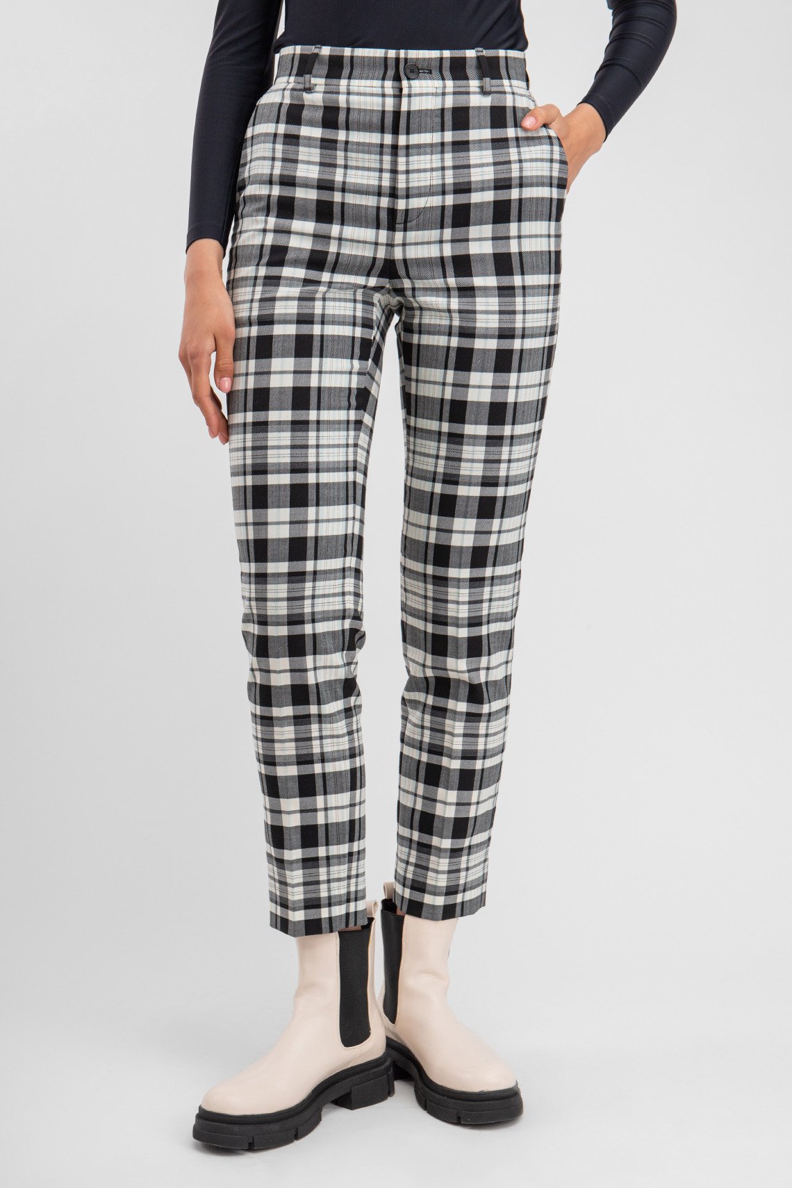 Укороченные брюки Balenciaga