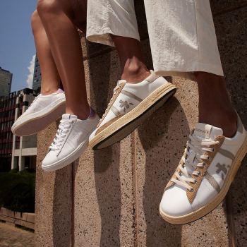 Белые кроссовки и кеды — всесезонный тренд!