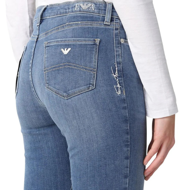 Giorgio Armani: как отличить подделку по этикетке
