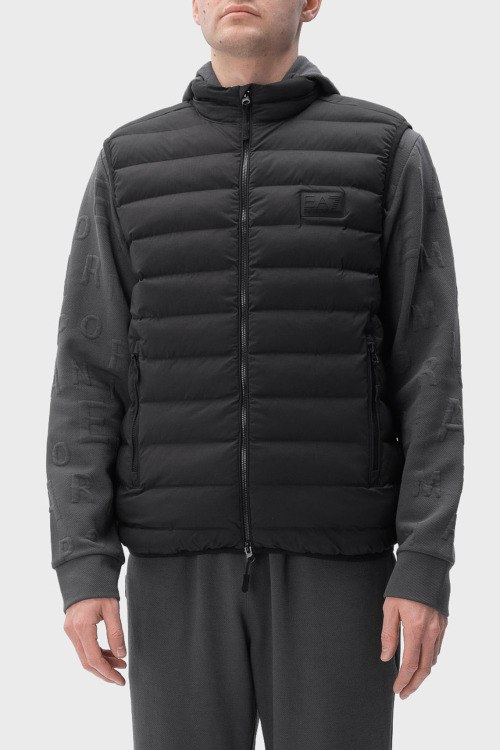 Утепленный жилет Armani