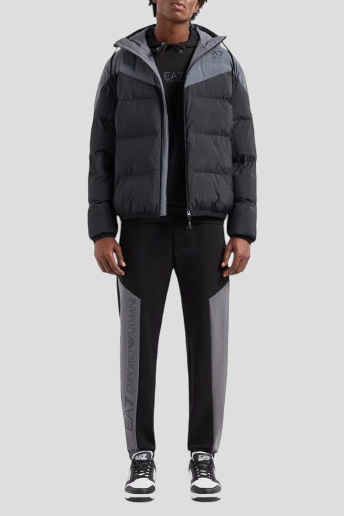 Зимняя куртка Armani