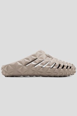 Вьетнамки и слайдеры Armani