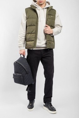 Утепленный жилет Prada