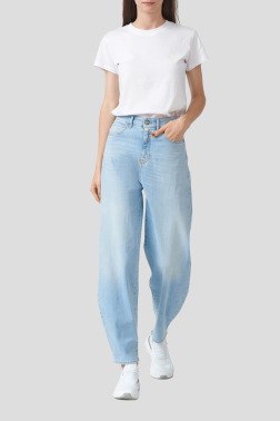 Джинсы бойфренд Armani