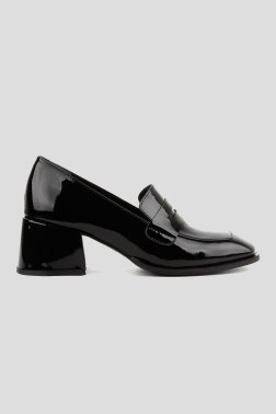 Туфли на каблуке Le Berdes