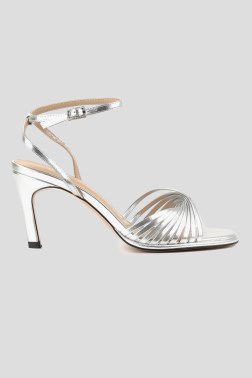 Босоножки на каблуке Le Berdes