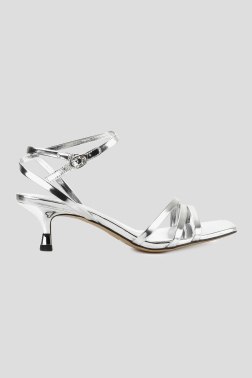 Босоножки на каблуке Le Berdes