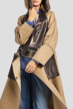 Одежда с мехом Lorena Antoniazzi