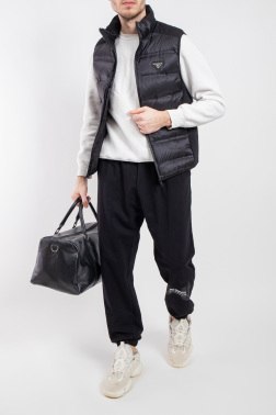 Утепленный жилет Prada