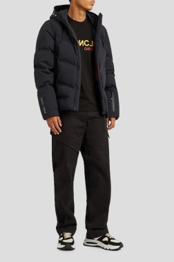 Горнолыжная экипировка Moncler