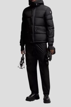 Горнолыжная экипировка Moncler