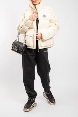 Пуховик Moncler