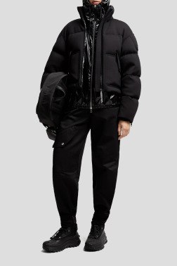 Пуховик Moncler