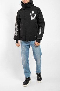 Горнолыжная экипировка Moncler