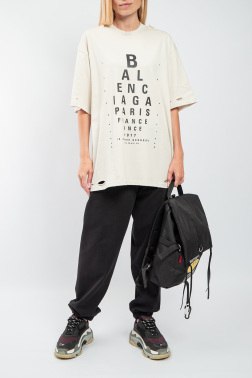 Женская футболка Balenciaga