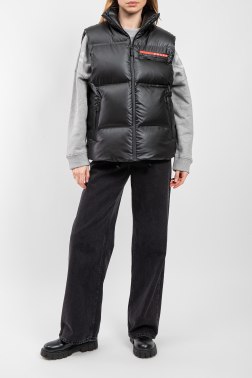 Утепленный жилет Prada