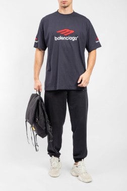 Футболка Balenciaga