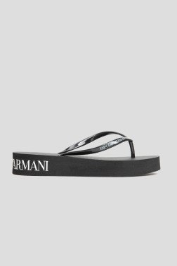 Вьетнамки и слайдеры Armani