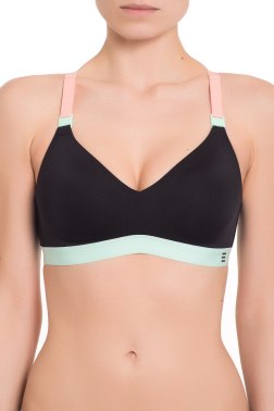 Женская футболка Gisela