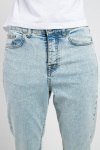 Джинсы бойфренд Iceberg