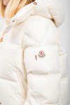 Пуховик Moncler