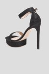 Босоножки на каблуке Stuart Weitzman