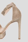 Босоножки на каблуке Stuart Weitzman