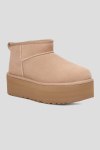 Сапоги на меху UGG Australia