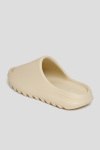 Вьетнамки и слайдеры Adidas Yeezy